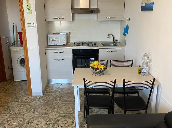 I Fiori Di Pietra 아파트호텔 피에트라리구레