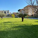 מלון דירות I Fiori Di Pietra *