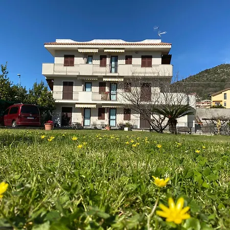 I Fiori Di Pietra Pietra Ligure