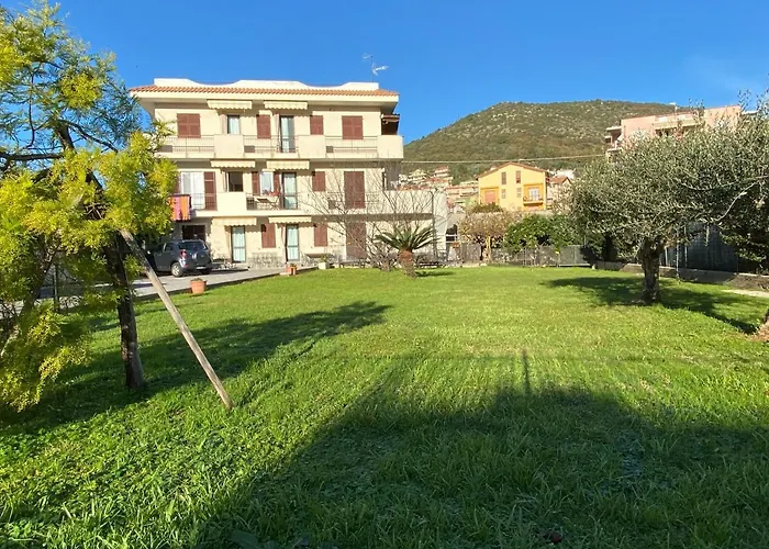 Aparthotel I Fiori Di Pietra *