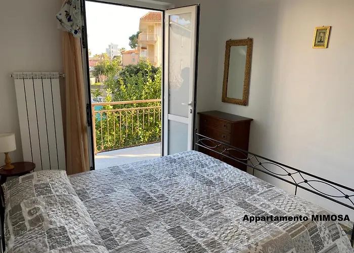 I Fiori Di Pietra Pietra Ligure