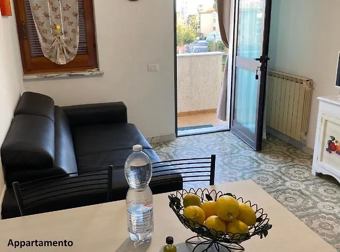 I Fiori Di Pietra 公寓式酒店 皮特拉利古